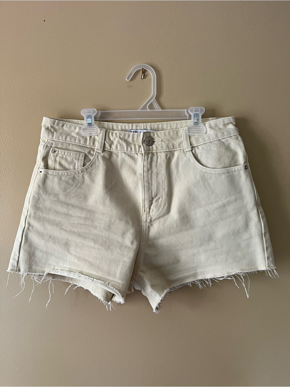 Zara Pale Yellow Raw-Hem Denim Shorts